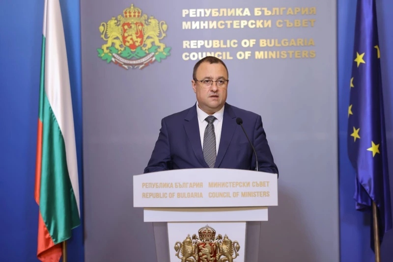 Регионалният министър поиска освобождаването на шефове в АПИ