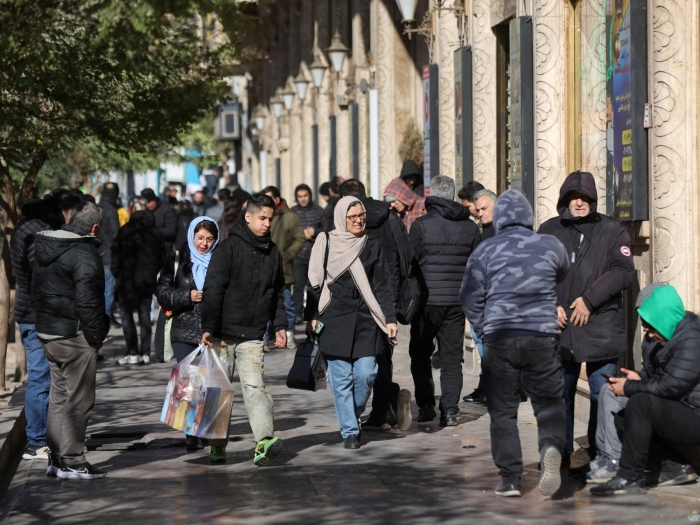 Протести в Иран: 14 жертви, власт предупреждава за насилие