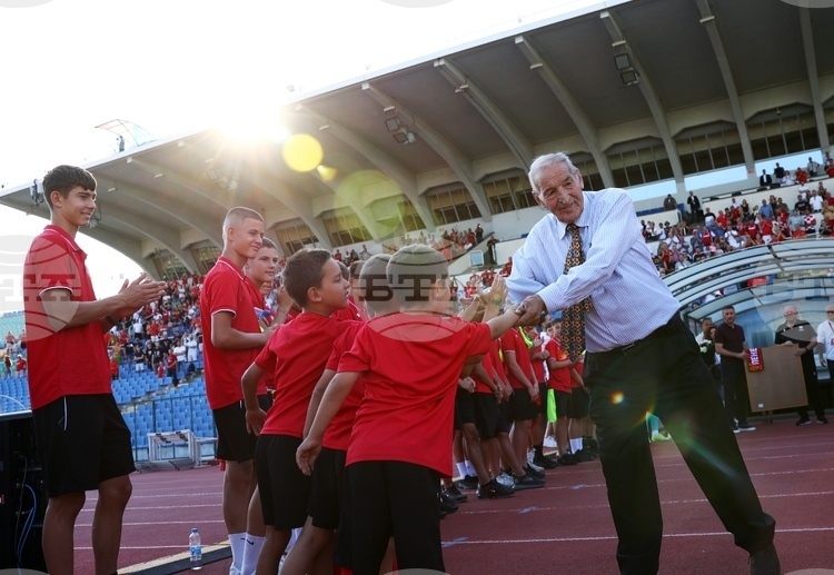 ЦСКА ще кръсти академията си на Димитър Пенев