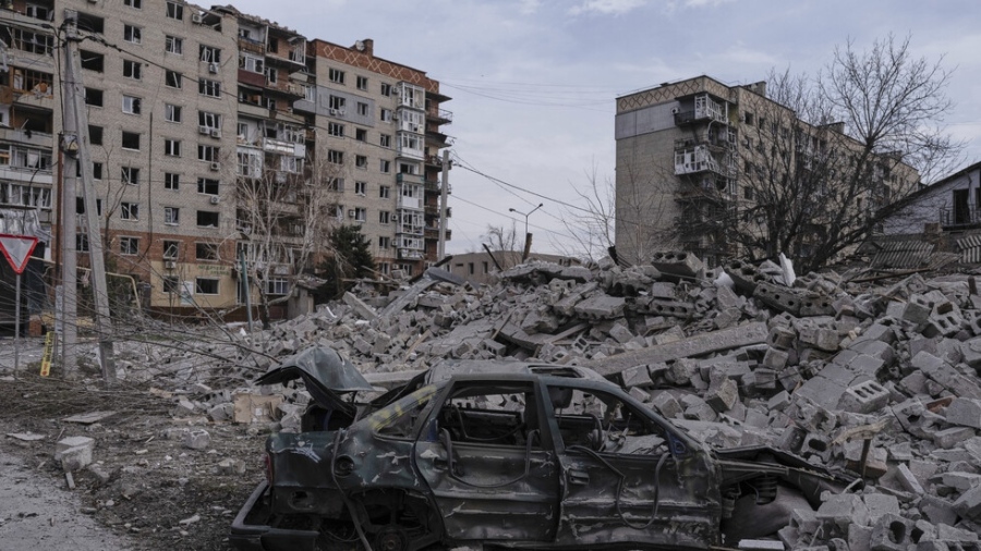 Руски ракети убиха двама души в нощна атака над Украйна