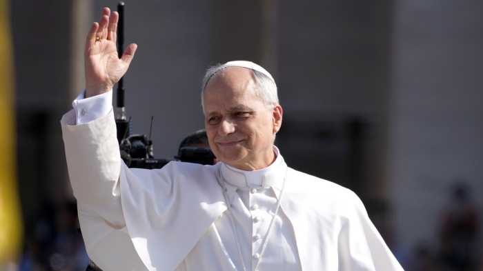 Първата година на папа Лъв XIV донесе активна дипломация и диалог по света