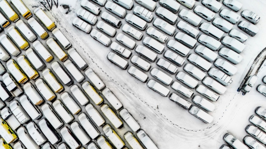 Бури без ток оставиха стотици хиляди във Франция, Германия и Великобритания