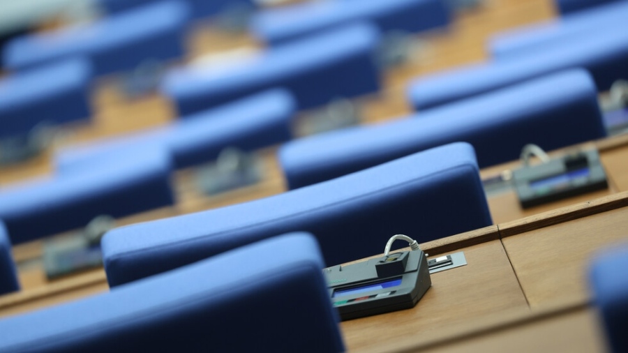 Парламентът отново без кворум за промените в Изборния кодекс след втори опит днес