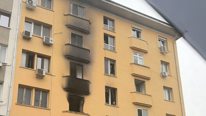 Жена загина при нощен пожар в жилищна кооперация в центъра на София