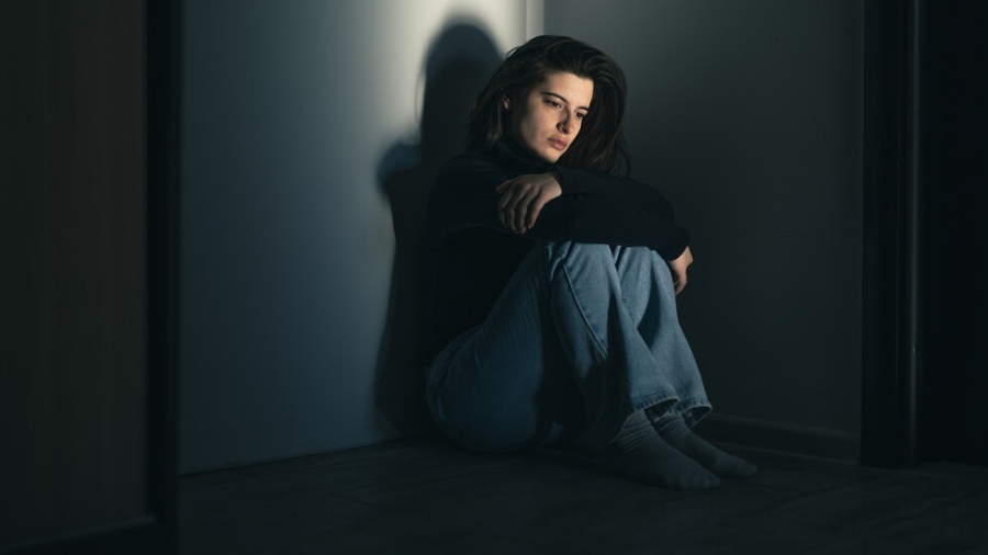 Лекари предупреждават за признаци на следродилна депресия и нужда от подкрепа у нас