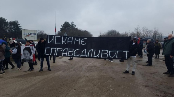 Протест срещу войната по пътищата блокира пътя София – Плевен в Телиш