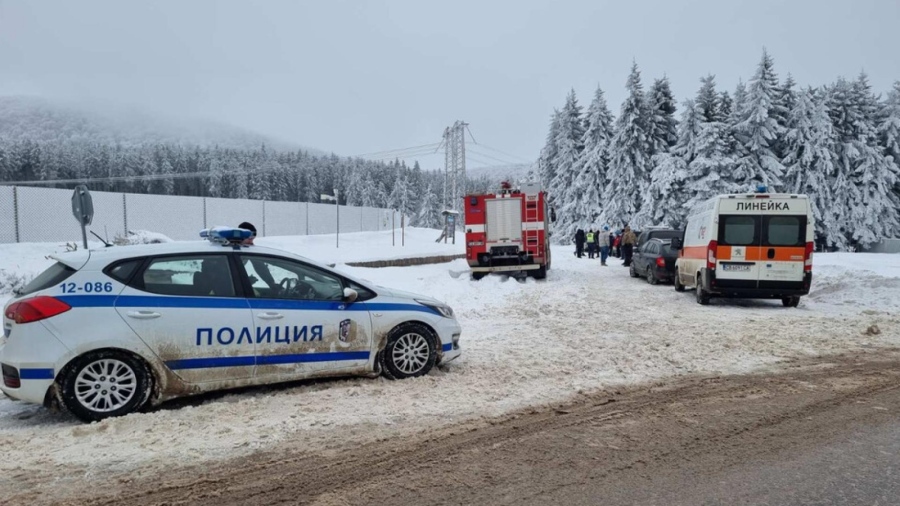 Разследват смъртта на трима мъже край хижа Петрохан след пожар и стрелба