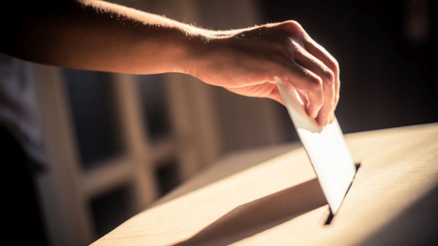 Правната комисия ограничи до 20 секциите за гласуване извън ЕС на второ четене