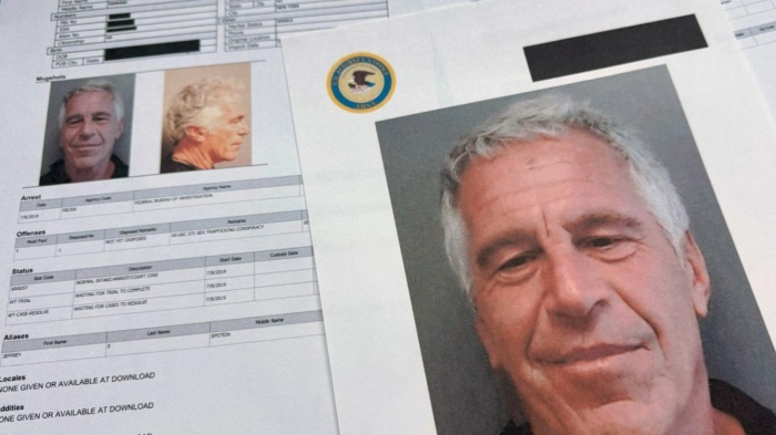 Разследват връзки на Епстийн с Чехия и Словакия