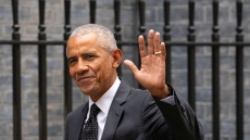 Обама заговори за загубеното приличие след клип на Тръмп