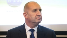 Румен Радев регистрира коалиция и влиза в изборите