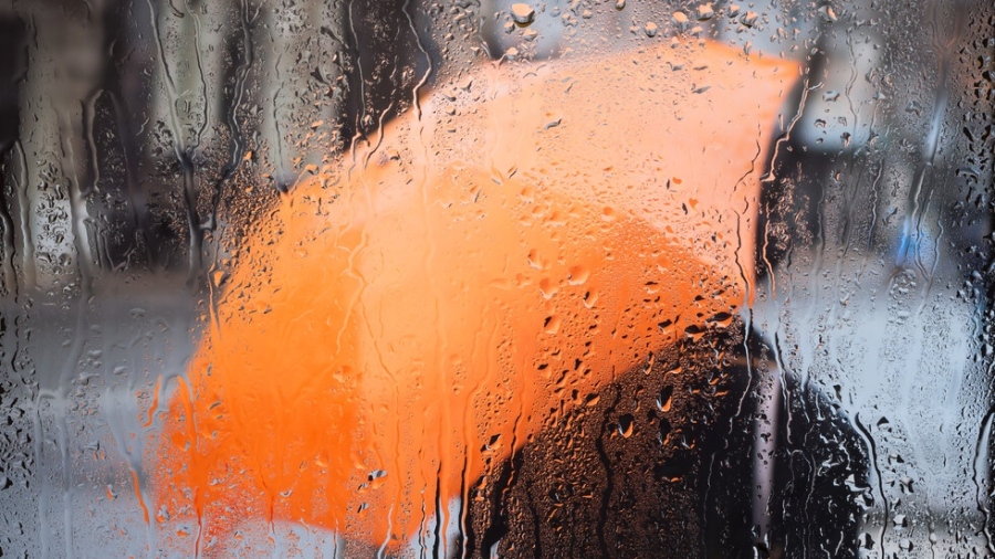 Жълт и оранжев код за сняг и виелици в събота