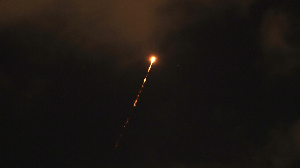 Великобритания: Иран изстреля ракети към Кипър, Никозия отрече