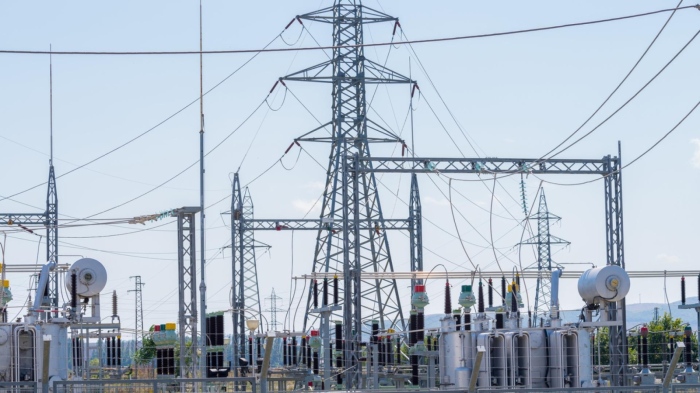 Над 10 000 жалби за високи сметки за ток