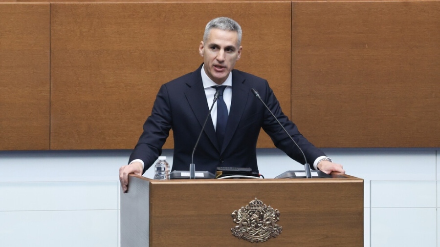 Гюров: Американски самолети са били в София преди кабинета