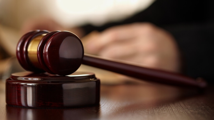 Конституционният съд разглежда жалбата срещу решението за Съвета за мир