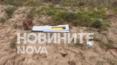 Морето изхвърли крило от военен дрон на плажа в Крайморие