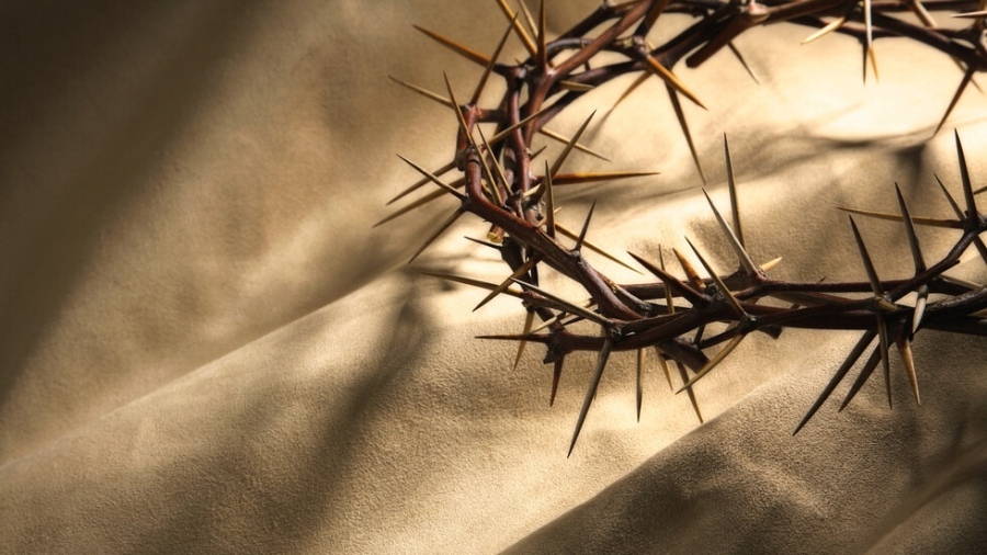 Православните отбелязват Разпети петък – деня на Христовите страдания