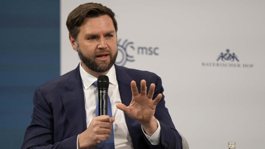 Вицепрезидентът на САЩ замина за Пакистан за преговори с Иран