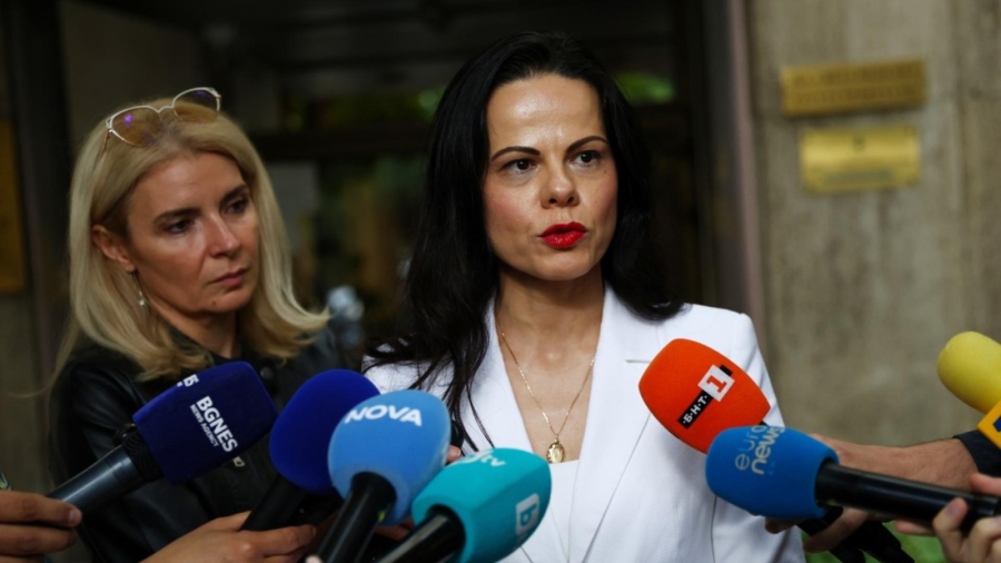 Ивкова: Държавата поема контрол над строежа на детската болница
