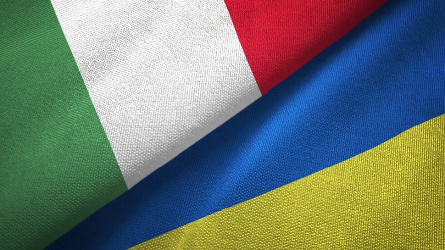Италианският военен министър предлага работа на уволнения украински колега